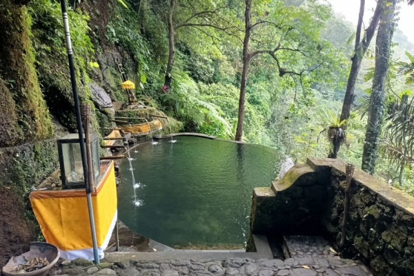 Beji Samuan Park Healing & Purification Tour