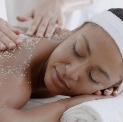 Coconut Scrub Massage – Exfoliating Body Glow Bali