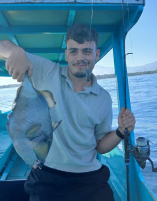 Fhising trip 4 hour ( trolling,jigging,bottom fishing )