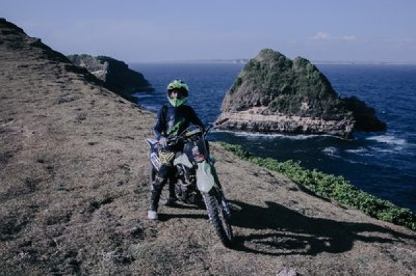 Gunung Tunak’s Dirt Bike