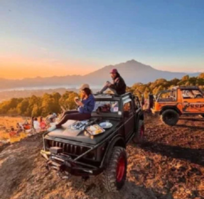 Kintamani Sunrise Jeep Tour – Mount Batur Off-Road Adventure