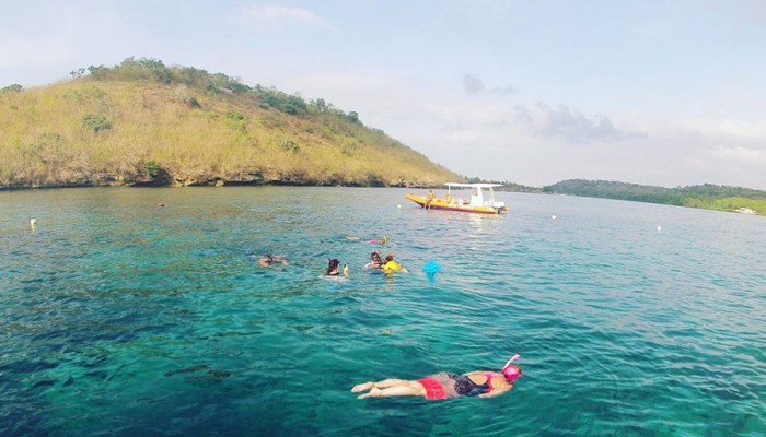 SHARE SNORKELING FROM LEMBONGAN TO PENIDA