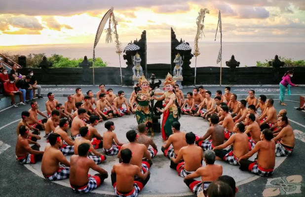 South Bali With Uluwatu Sunset