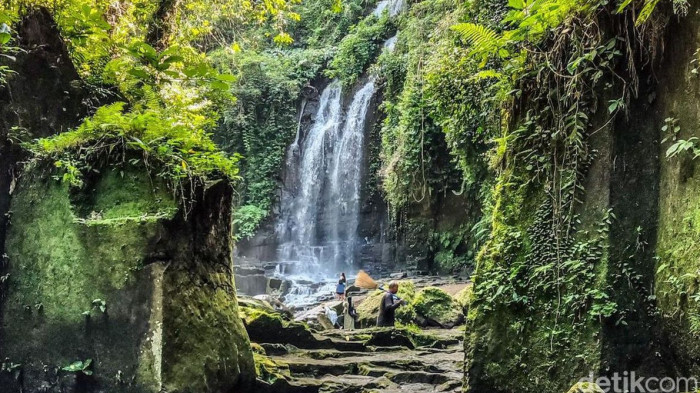 TELAGA WAJA RIVER RAFTING AND BALI WATERFALL TOURS