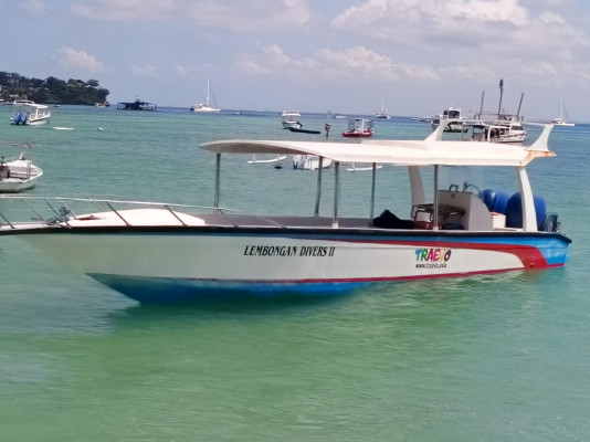 The 25% deposit Private Speed Boat