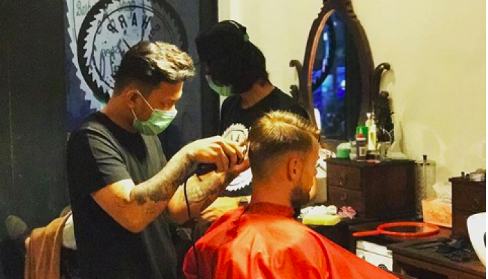 The Full Service -Massage, Shampoo & Style