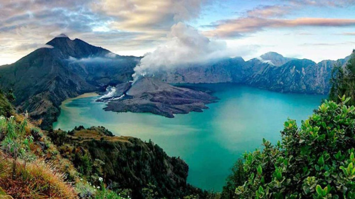 Trekking Summit Rinjani 3 Days 2 Night