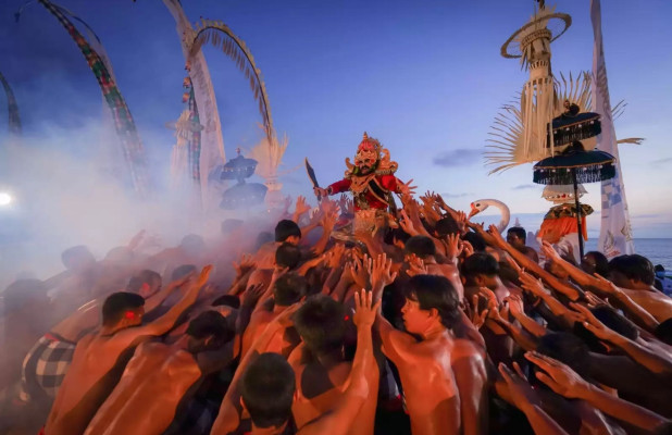 Uluwatu and Kecak Fire Dance
